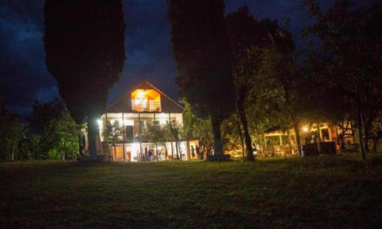 Villa Kardwell Martvili Eksteriør billede